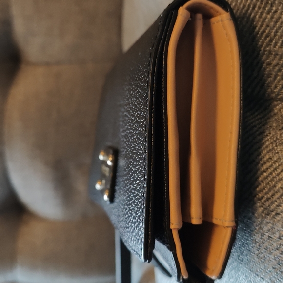 Kate Spade Wristlet Wallet - Picture 9 of 11